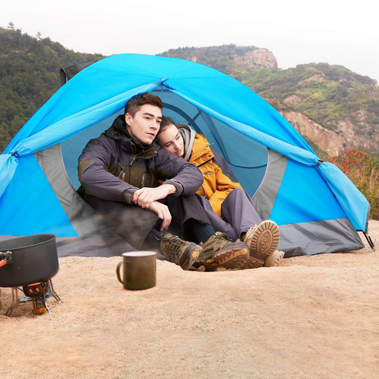 Lightweight Waterproof 2–4 Person Camping Tent with Double Layer & Dual Doors